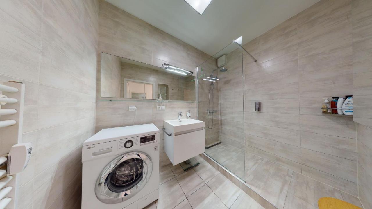 Bibi Centroom Apartment Πιεστάνυ Εξωτερικό φωτογραφία