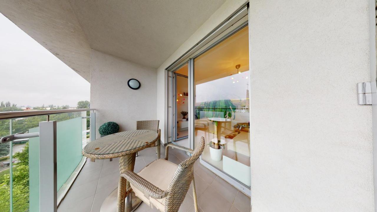 Bibi Centroom Apartment Πιεστάνυ Εξωτερικό φωτογραφία