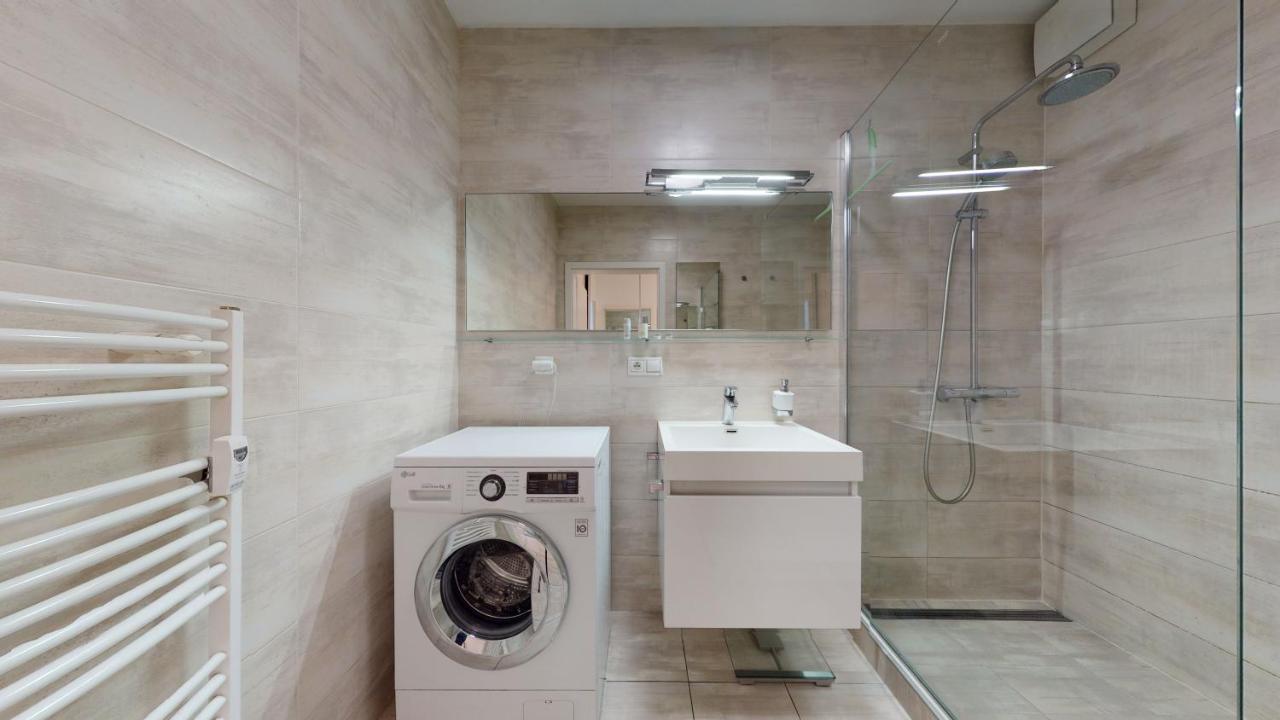 Bibi Centroom Apartment Πιεστάνυ Εξωτερικό φωτογραφία